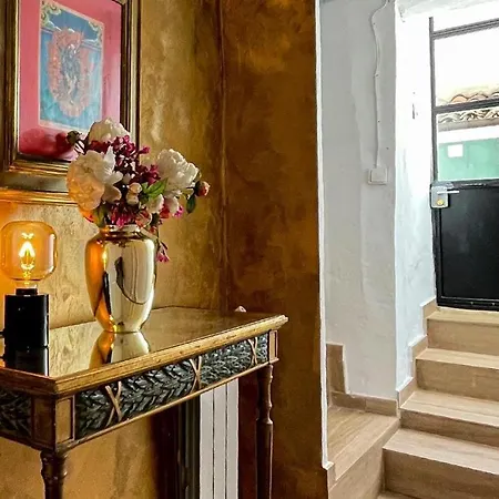 Grimaldi Apartment Inoges